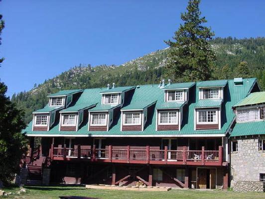 Strawberry Lodge Upper Forni Exterior photo